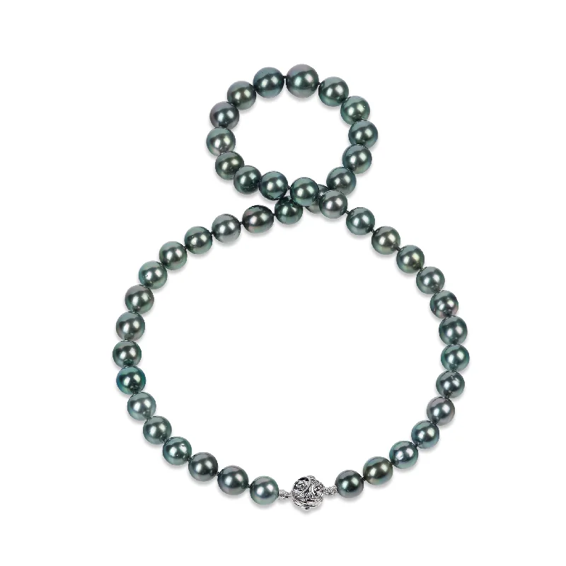 17-19" Tahitian Black Pearl Strand with Magnetic White Gold Clasp - 8-11mm