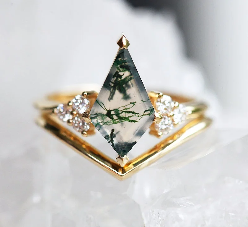 raw kyanite accent ring-Dawn Moss Agate Ring Set