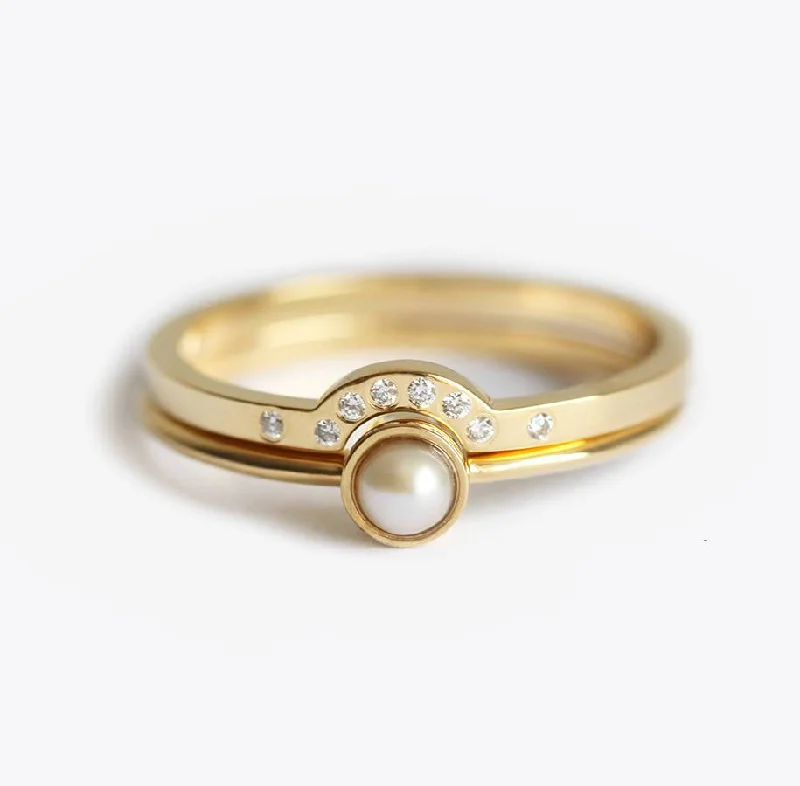 nature-themed fern ring-Celia Round Pearl Ring Set